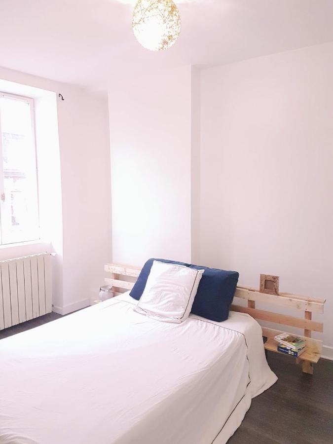 Charmant Logement A Vierzon Centre Luaran gambar